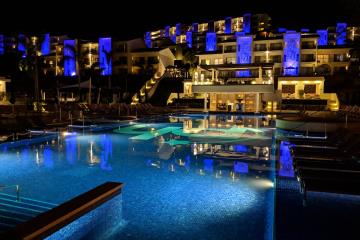 Mosaque de verre pour piscine luminescents la nuit