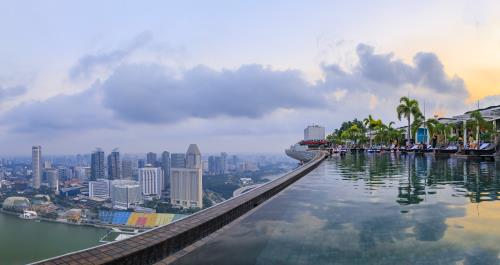 Piscine  dbordement - Singapour