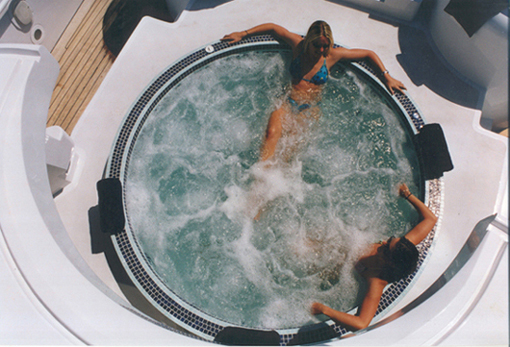 Photo piscine ou spa de CLAIRAZUR, partenaire d'Eauplaisir
