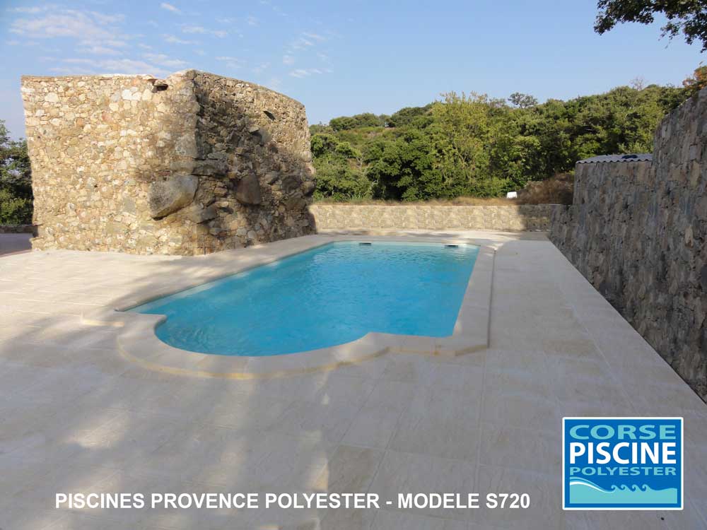 Photo piscine ou spa de CORSE PISCINE POLYESTER, partenaire d'Eauplaisir