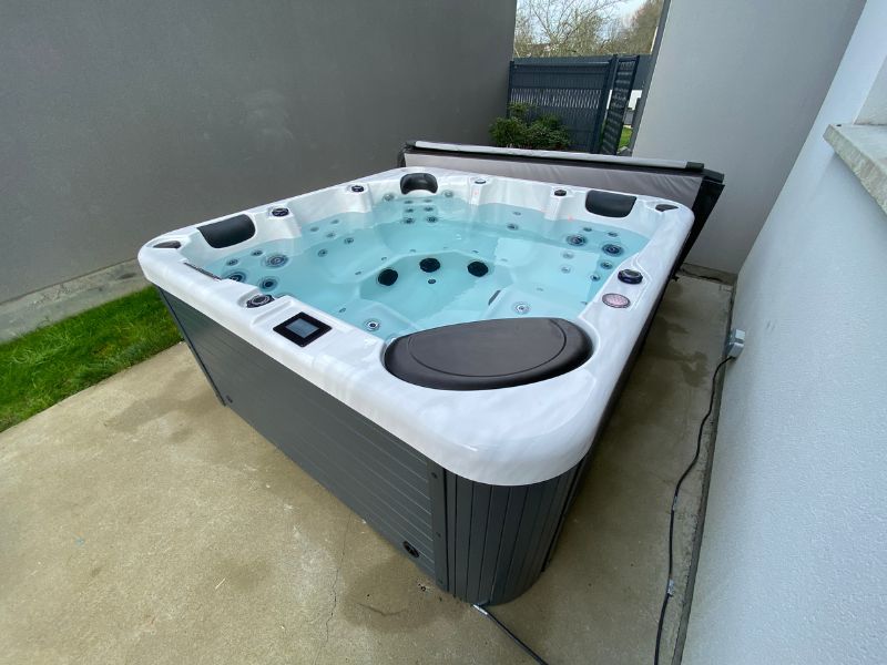 Photo piscine ou spa de QUALITY SPA, partenaire d'Eauplaisir