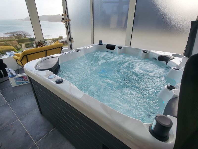 Photo piscine ou spa de QUALITY SPA, partenaire d'Eauplaisir