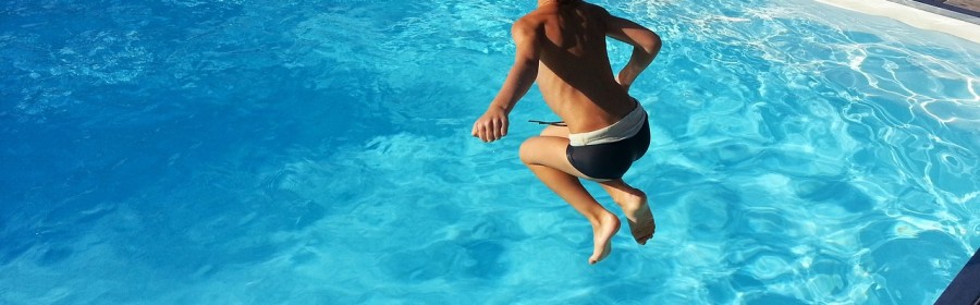 Saut piscine