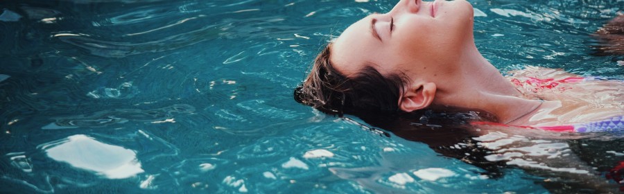 Nageuse piscine, amour de l'eau